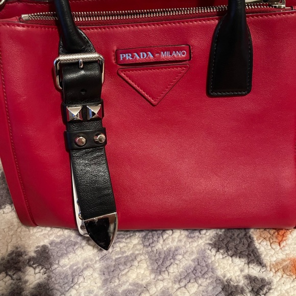 Prada Belted Concept Double Zip Tote Calfskin Small Red - Picture 12 of 12